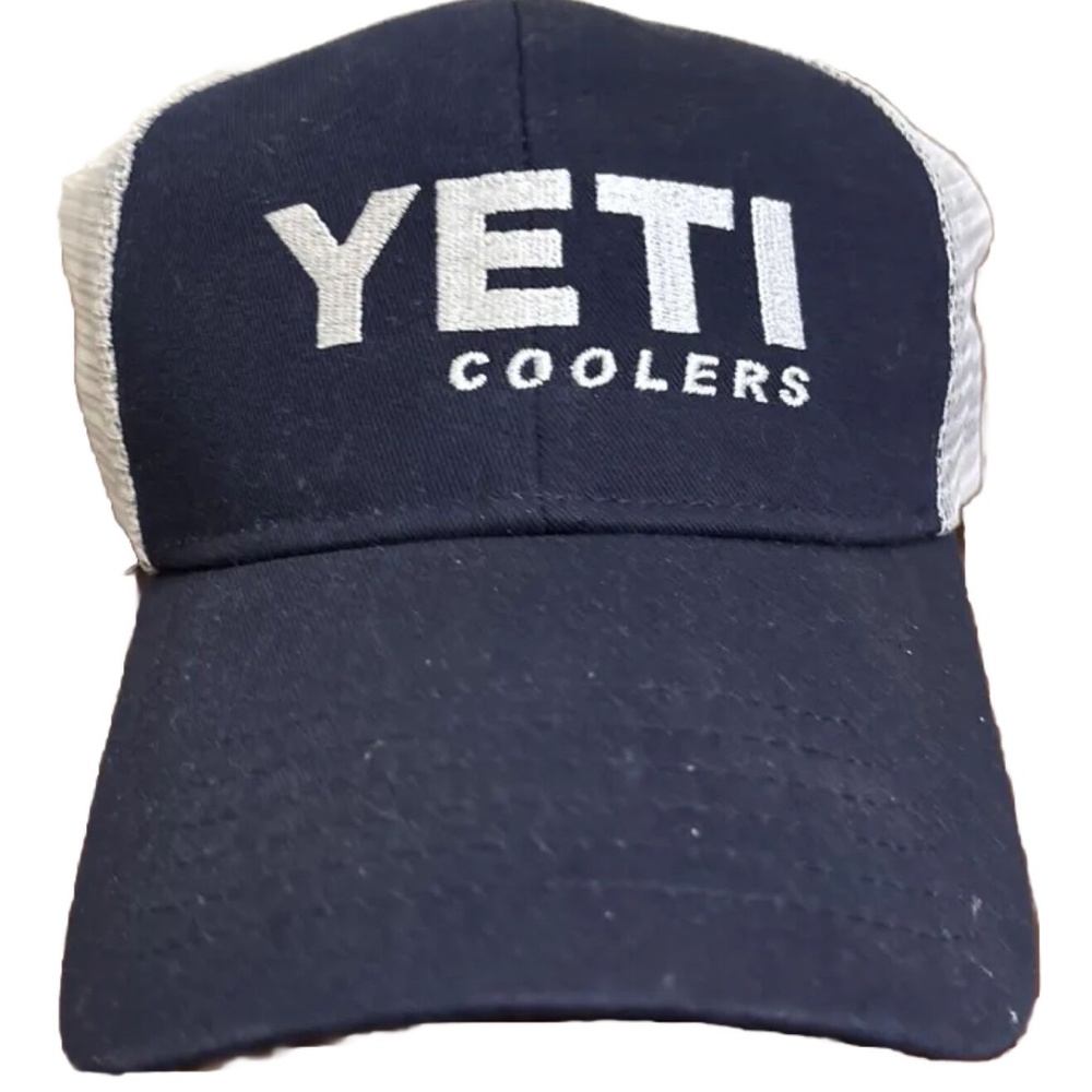 Yeti Coolers Snapback Trucker Hat Navy Blue White Mesh Back Adjustable OS